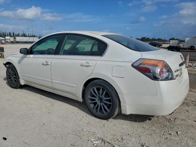 Nissan Altima 2.5 Image 2