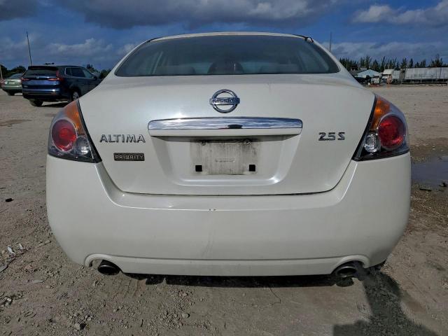 Nissan Altima 2.5 Image 5