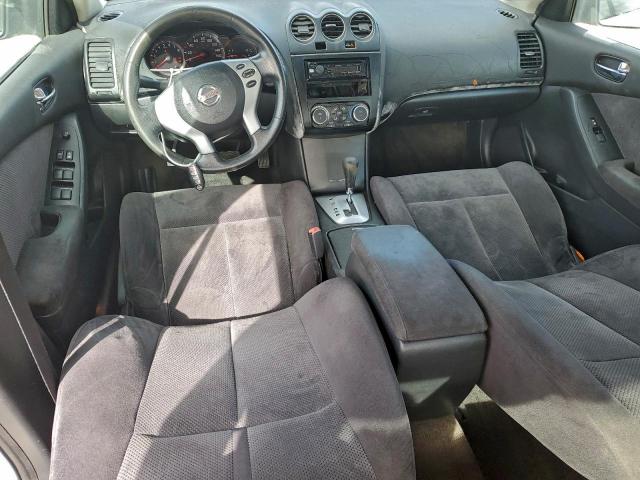 Nissan Altima 2.5 Image 6