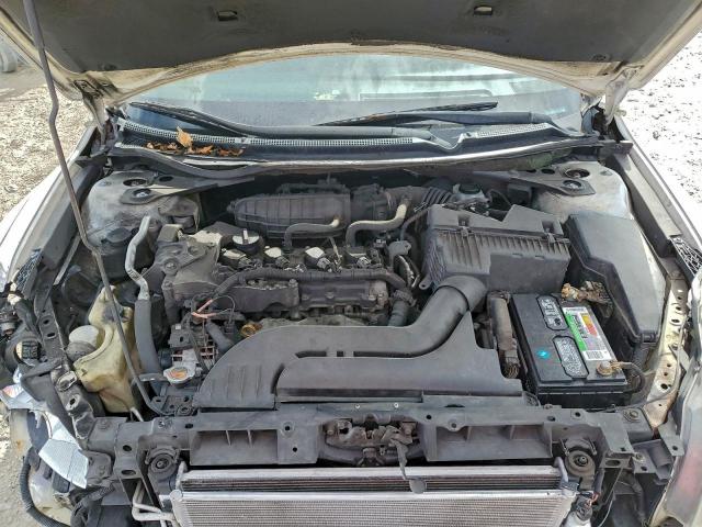 Nissan Altima 2.5 Image 12