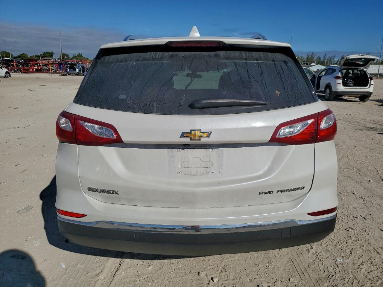 Chevrolet Equinox Premier Image 12