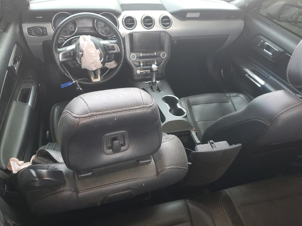 Ford Mustang Image 7