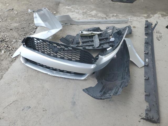 Ford Mustang Image 9