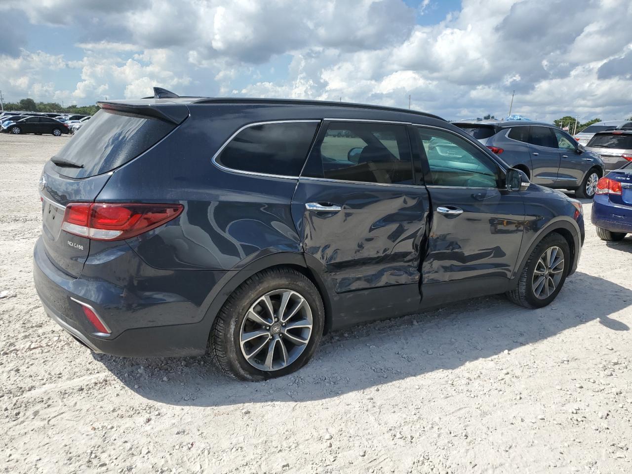 Hyundai SANTA FE Se Image 11