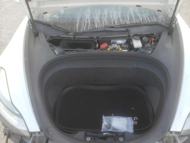 Tesla Model 3 Image 7