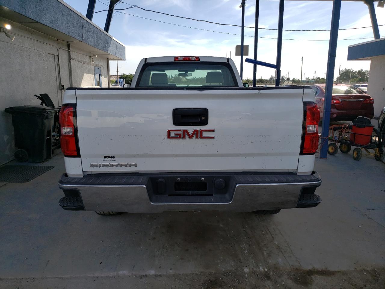 GMC Sierra C1500 Image 5