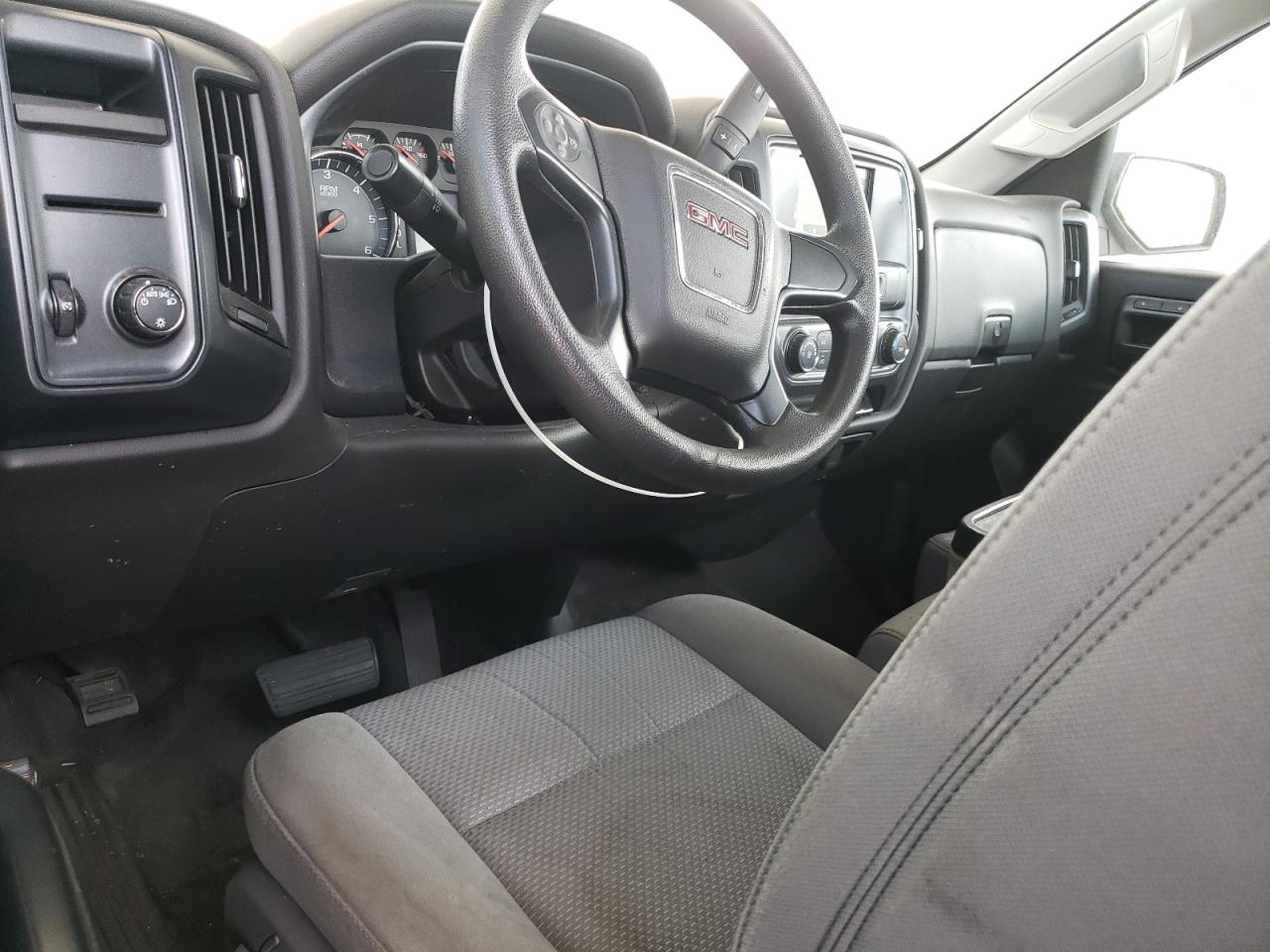 GMC Sierra C1500 Image 12