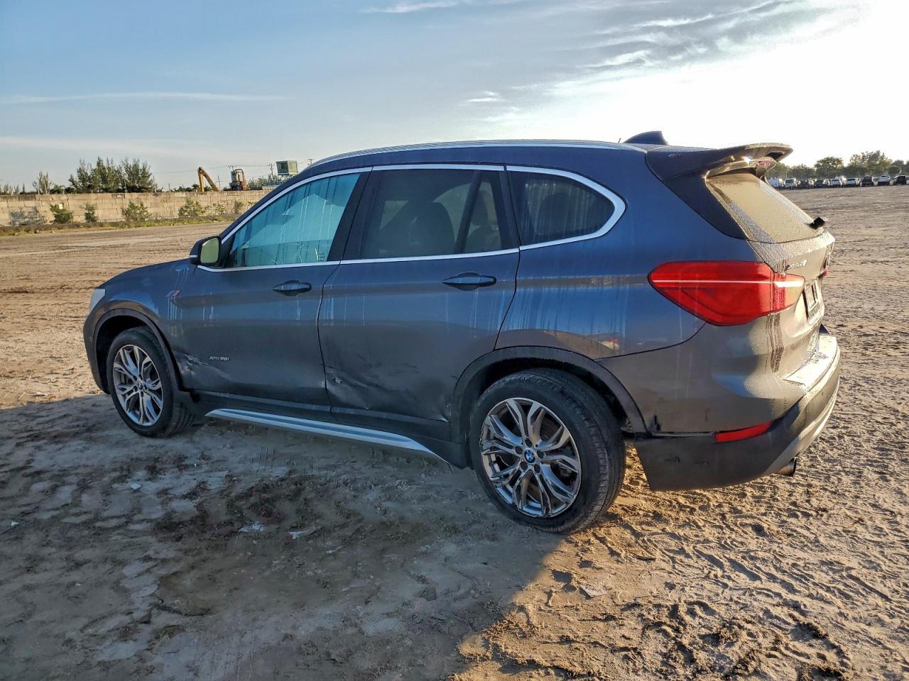 BMW X Series Xdrive28i Image 10