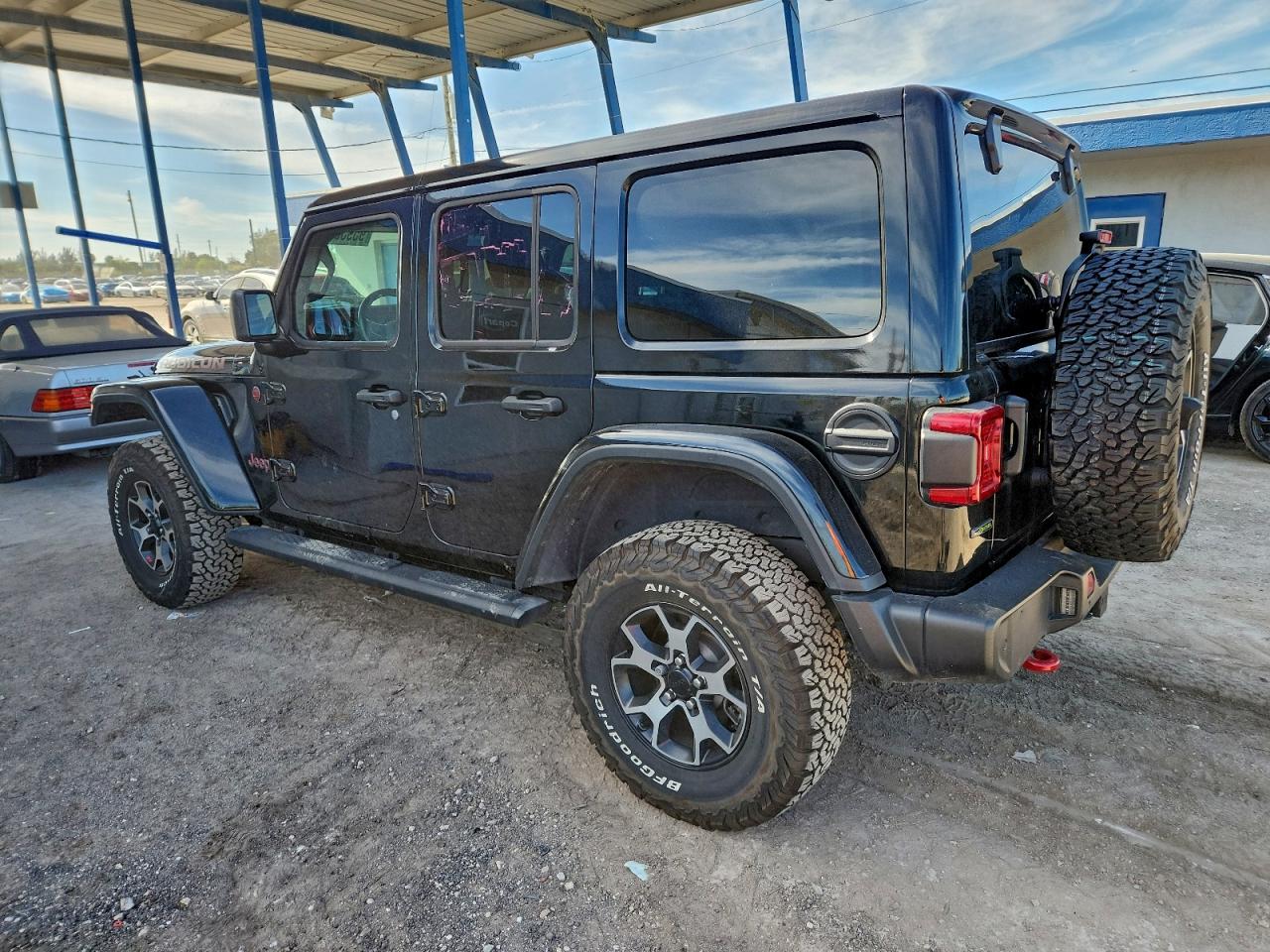Jeep Wrangler Rubicon Image 10