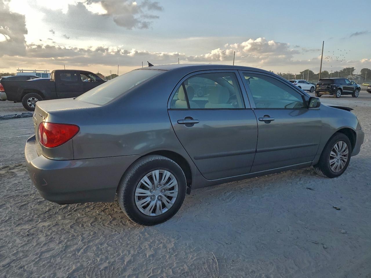 Toyota Corolla Ce Image 5