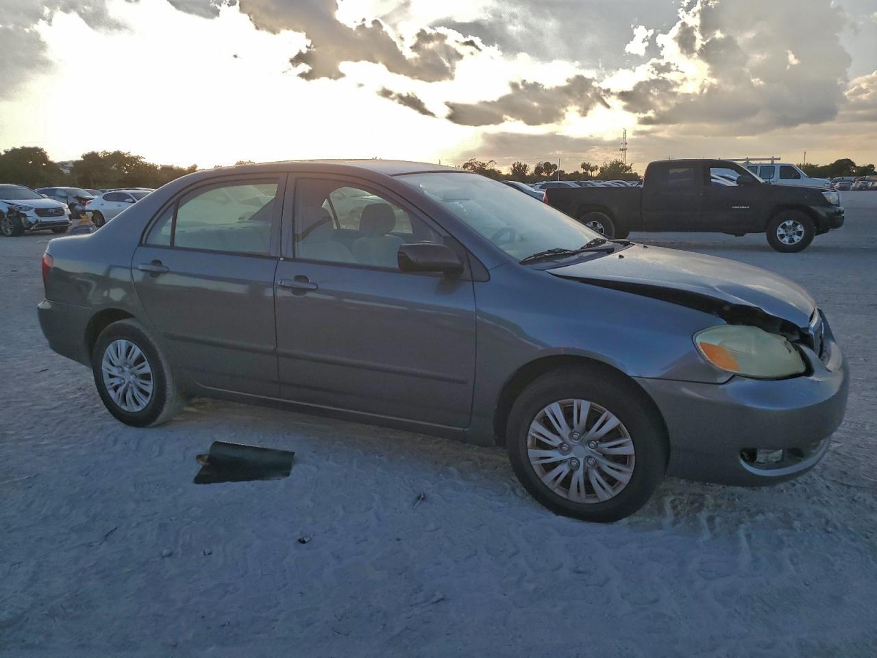 Toyota Corolla Ce Image 4