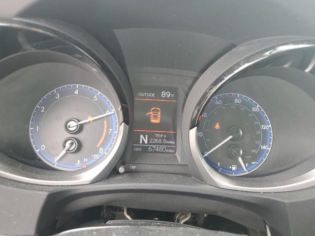 Toyota Corolla L Image 10