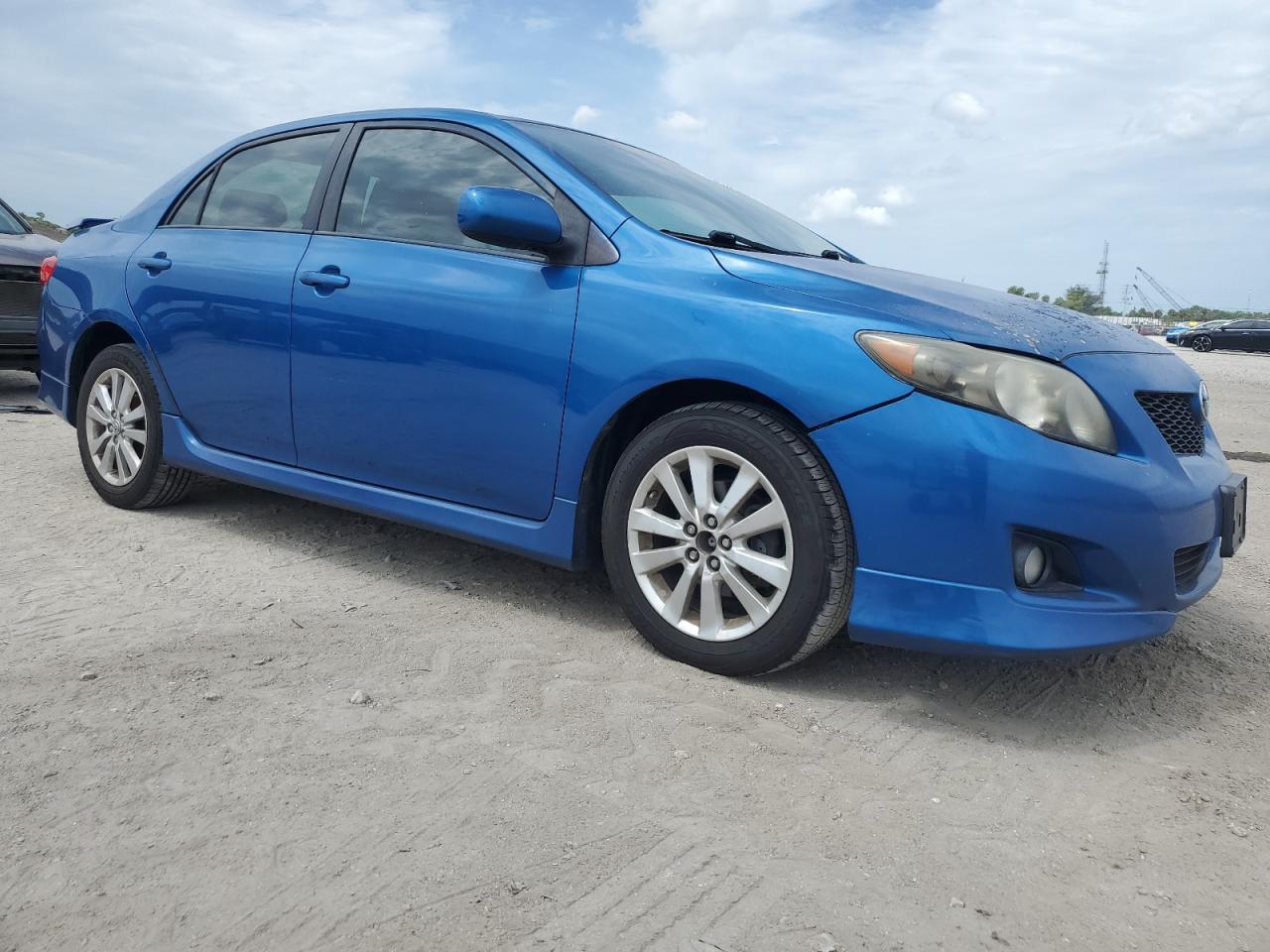 Toyota Corolla Base Image 7