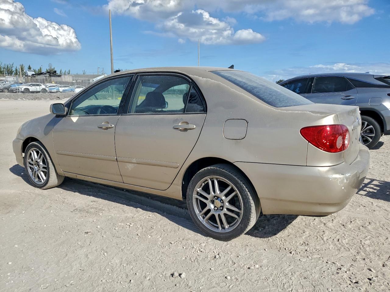 Toyota Corolla Ce Image 7