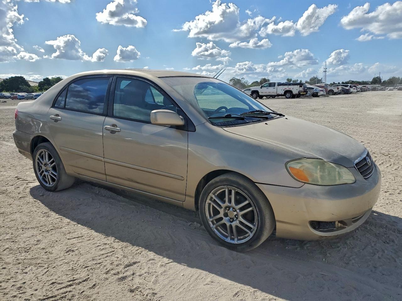 Toyota Corolla Ce Image 2