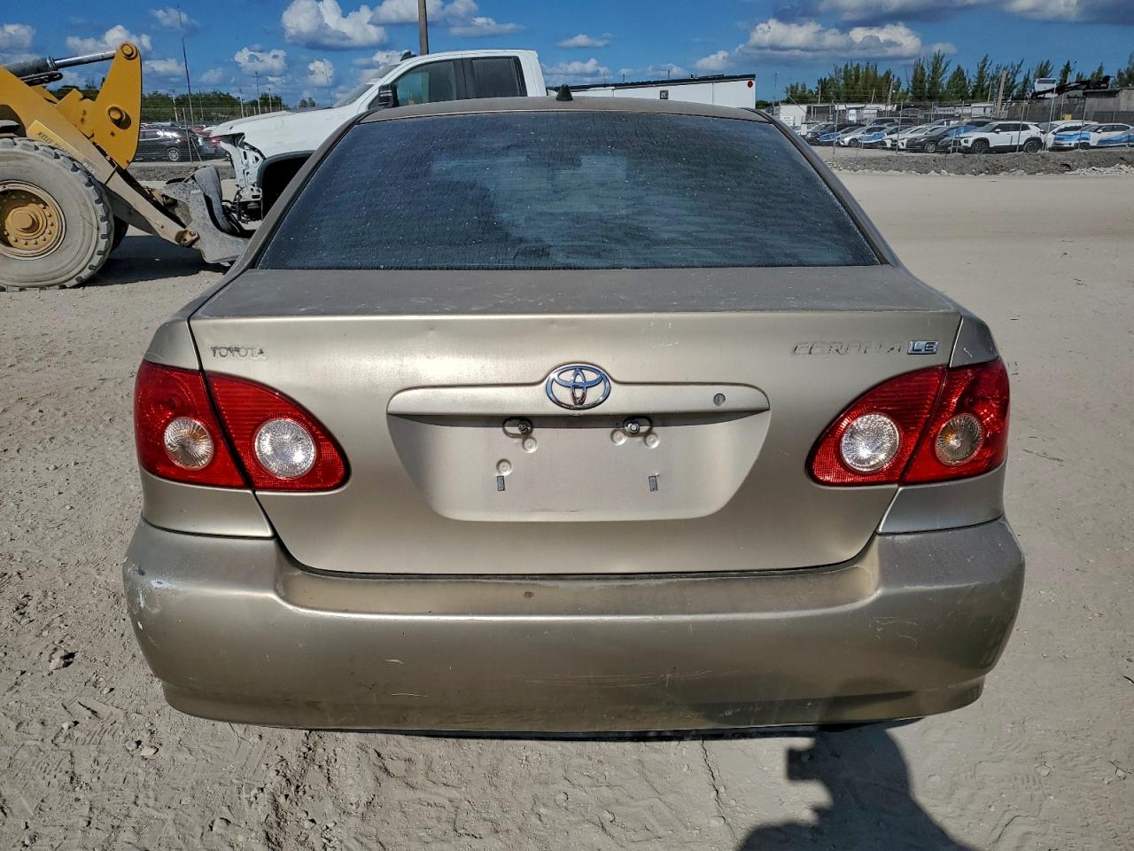 Toyota Corolla Ce Image 4