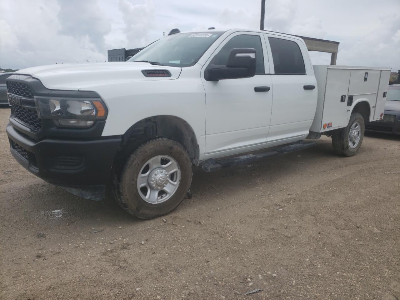 Ram 2500 Tradesman Image 4