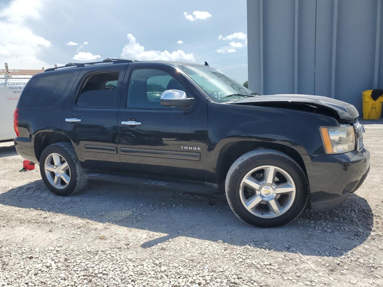 Chevrolet Tahoe C1500 Ls Image 5