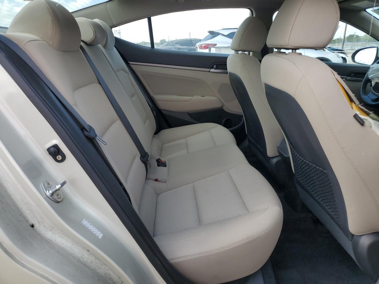 Hyundai ELANTRA Se Image 12