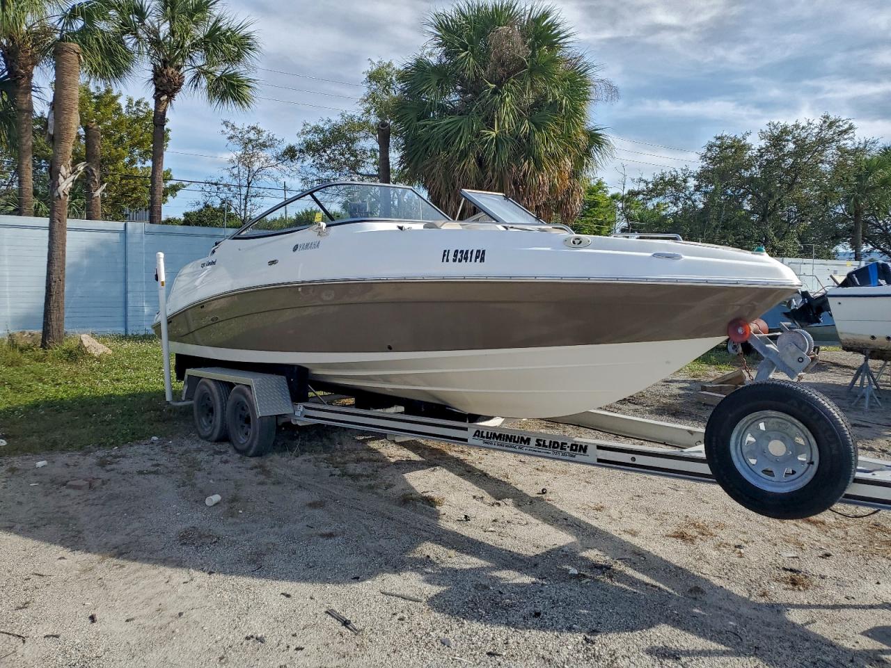 Yamaha Jetski Image 1