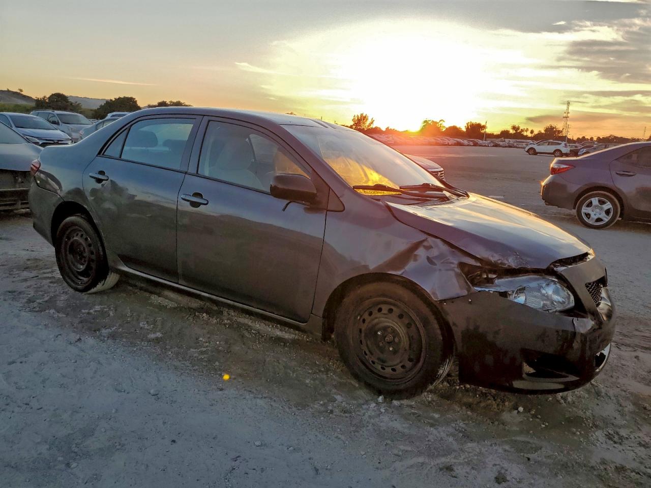 Toyota Corolla Base Image 6