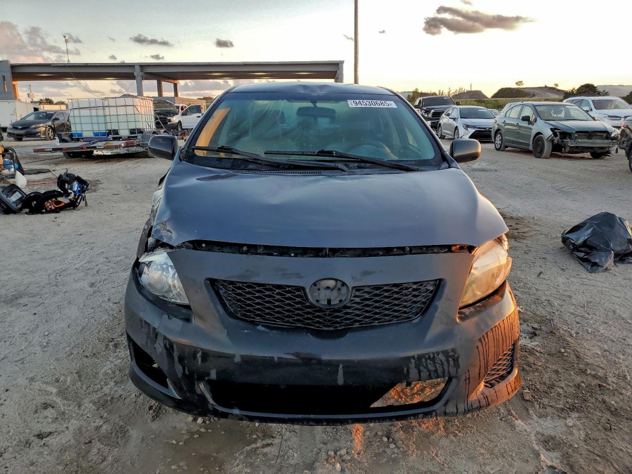 Toyota Corolla Base Image 8