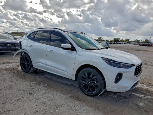 Ford Escape St Line Elite Image 11