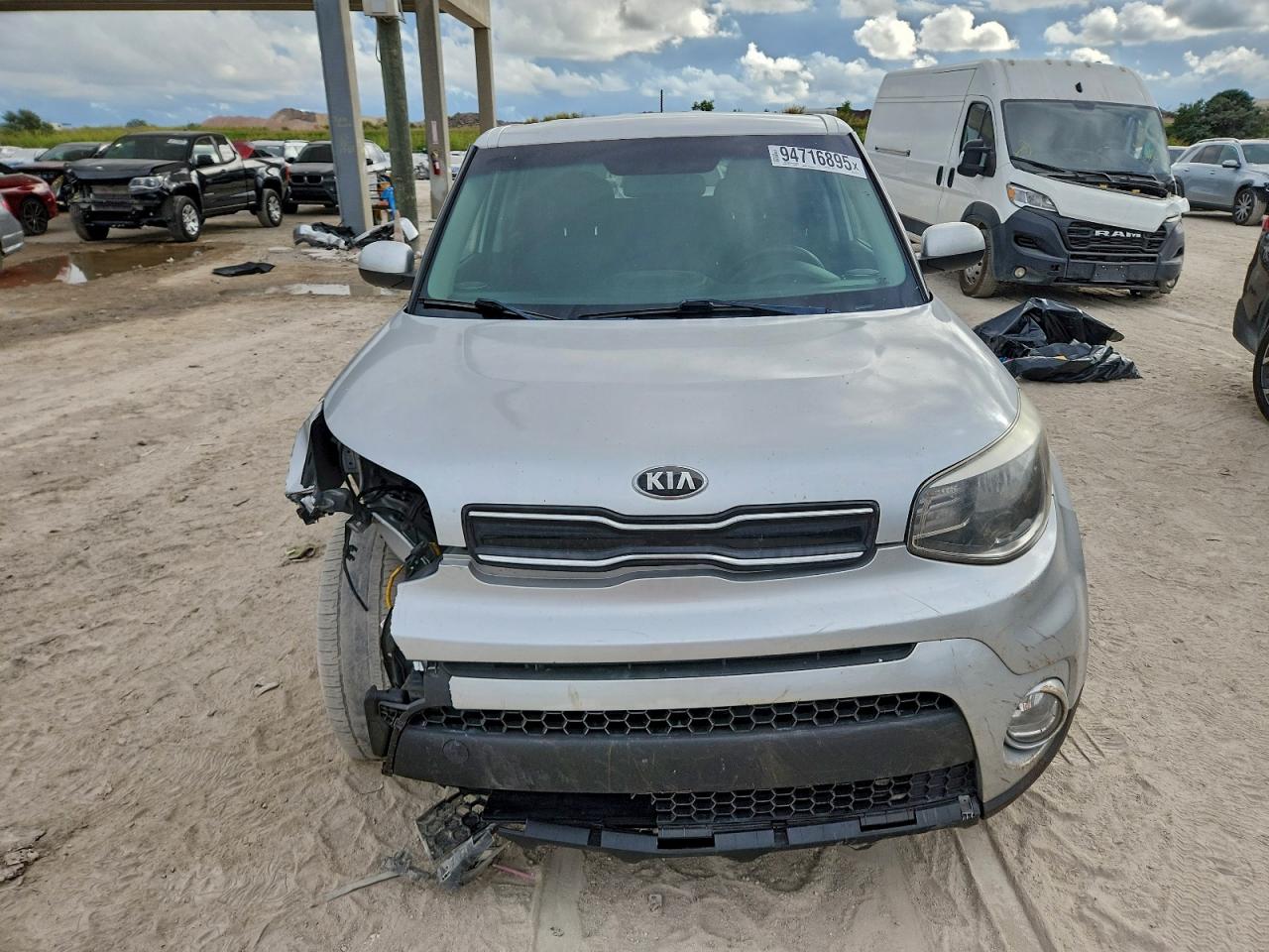 Kia Soul + Image 7