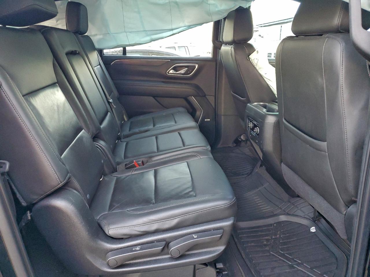 Chevrolet Suburban C1500 Lt Image 13