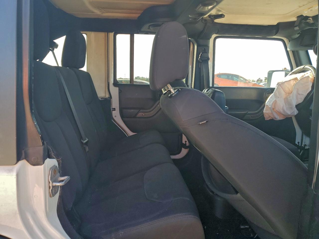 Jeep Wrangler Sport Image 11