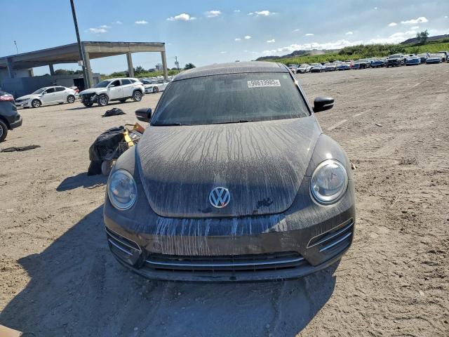 Volkswagen Beetle S Image 5