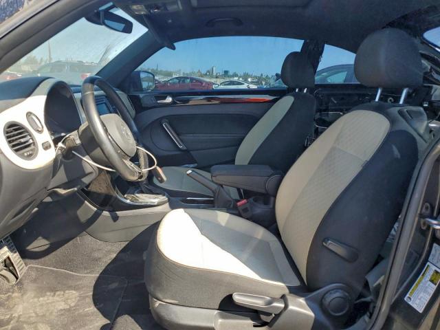 Volkswagen Beetle S Image 2