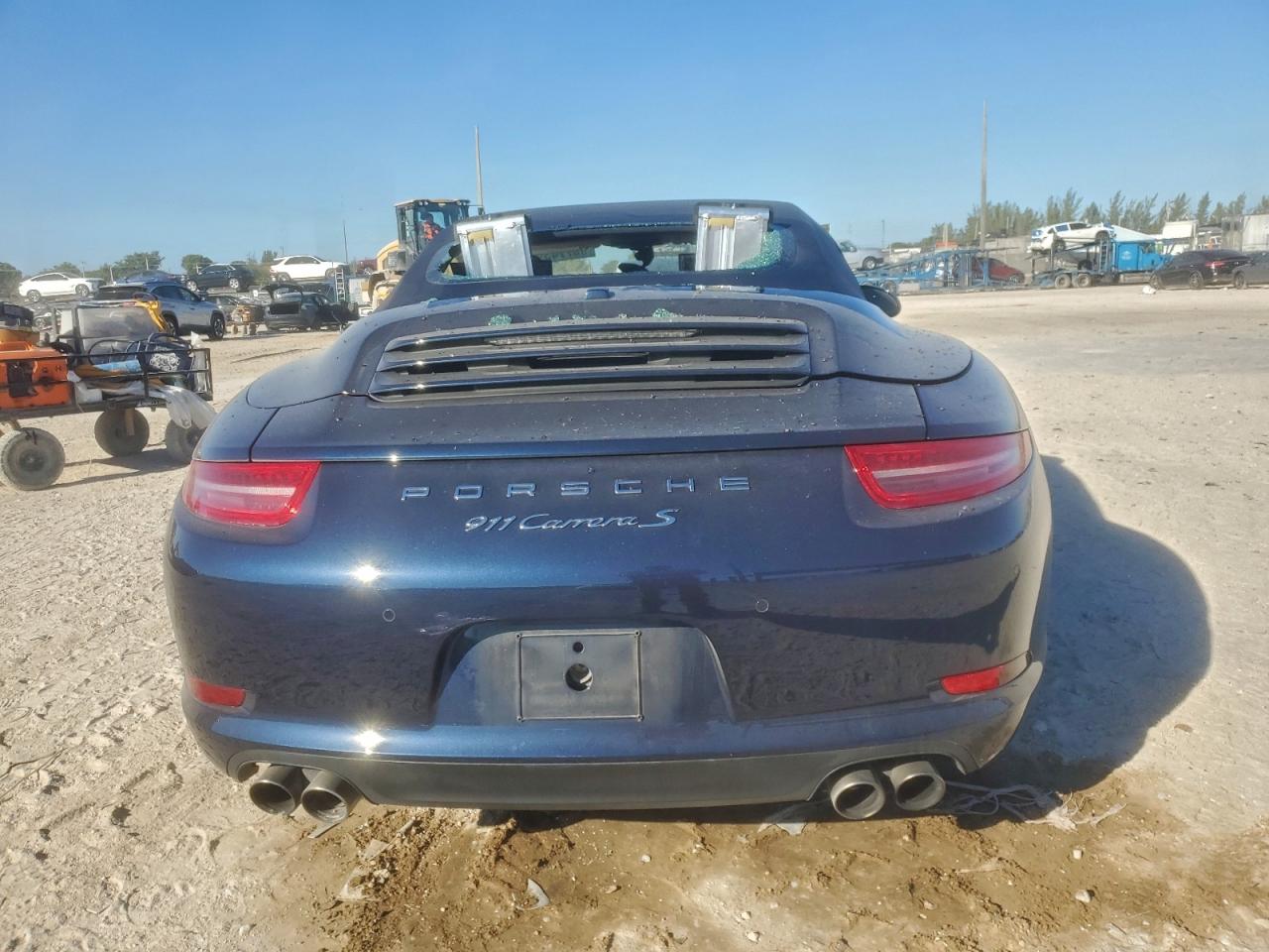 Porsche 911 Carrera S Image 11