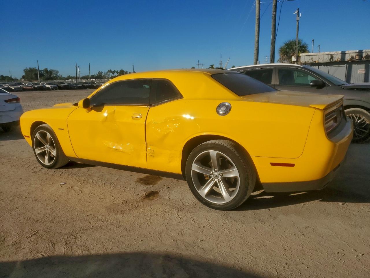 Dodge Challenger R/t Image 12