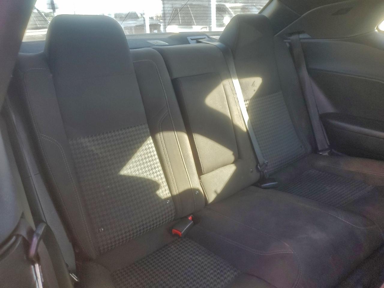 Dodge Challenger R/t Image 3