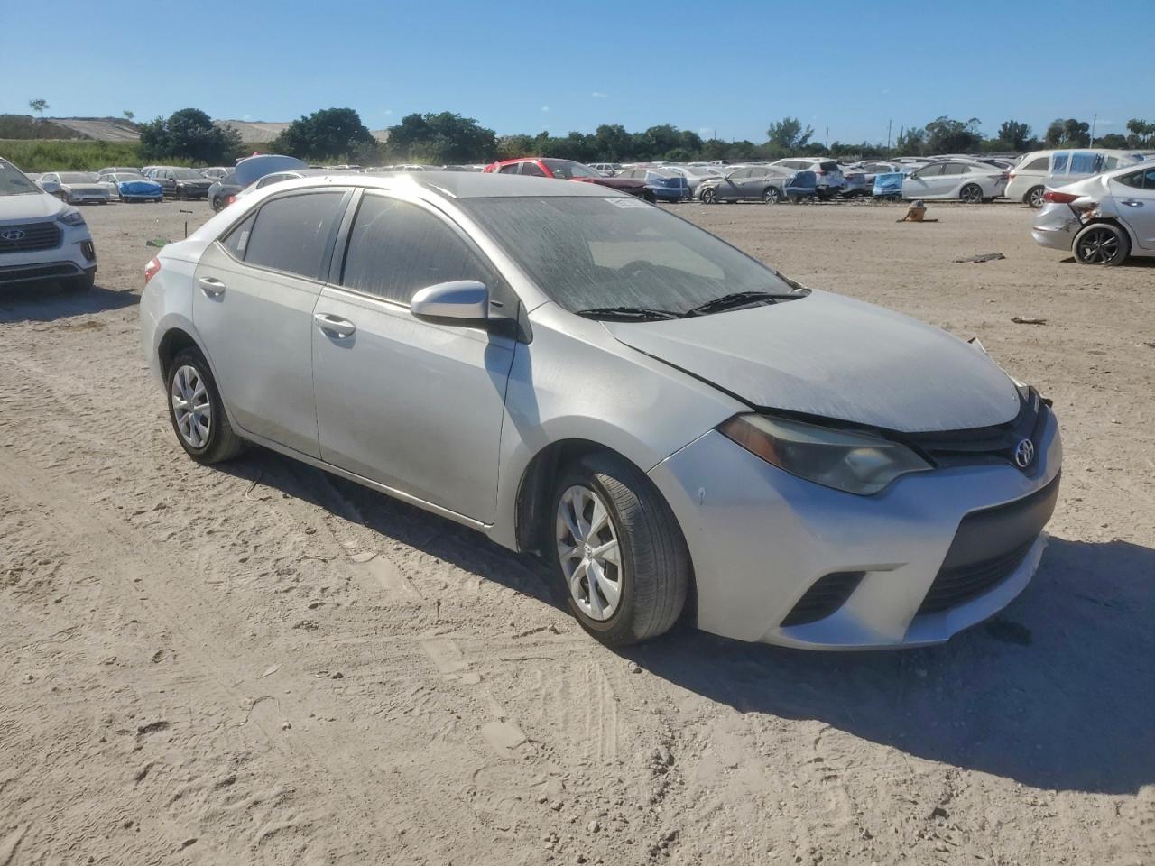 Toyota Corolla L Image 11