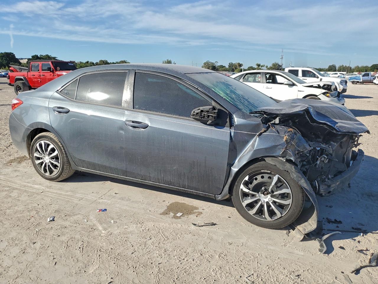 Toyota Corolla L Image 6