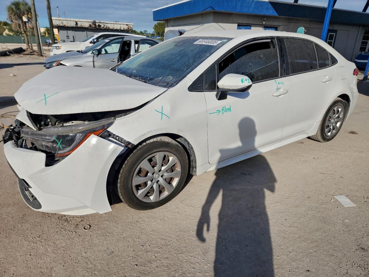 Toyota Corolla Le Image 1