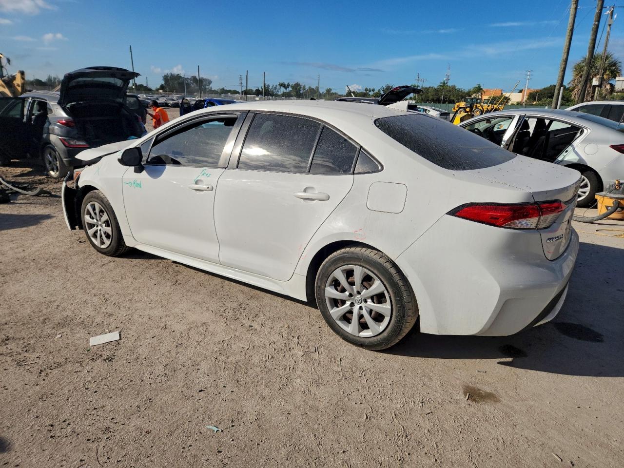 Toyota Corolla Le Image 2