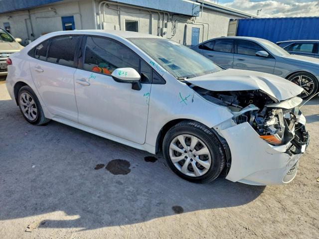 Toyota Corolla Le Image 5