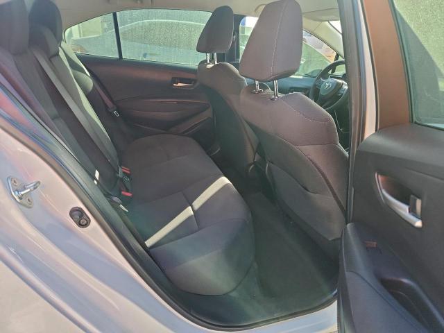 Toyota Corolla Le Image 6