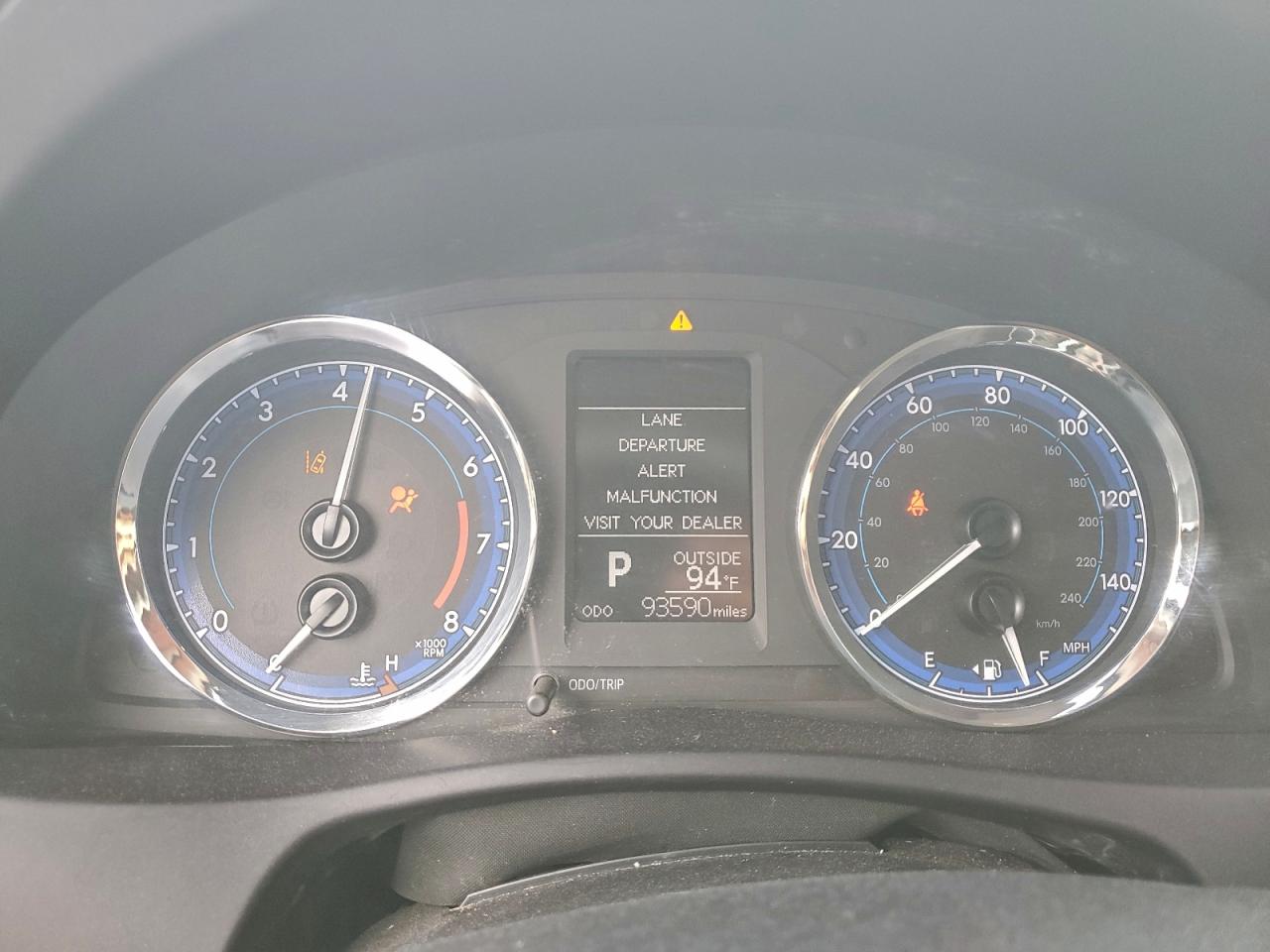 Toyota Corolla L Image 3