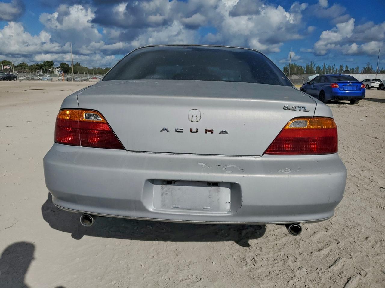 Acura TL Image 8