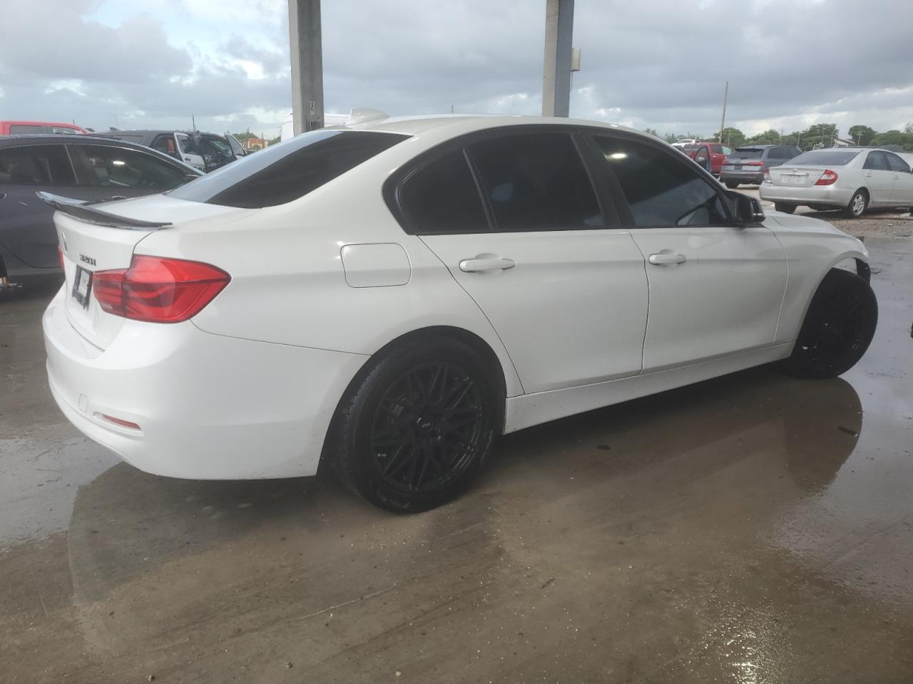 BMW 3 Series I Image 13