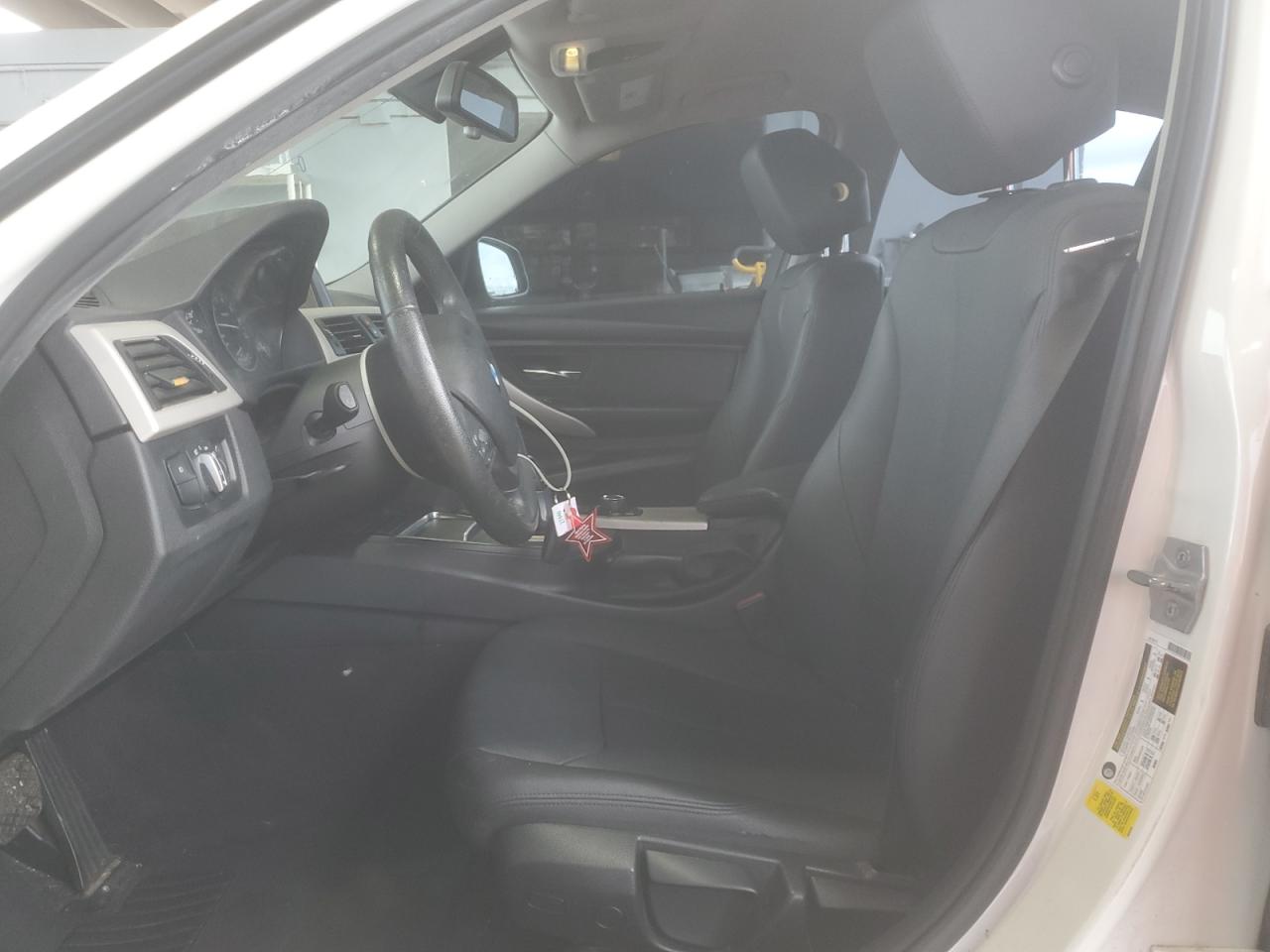 BMW 3 Series I Image 4