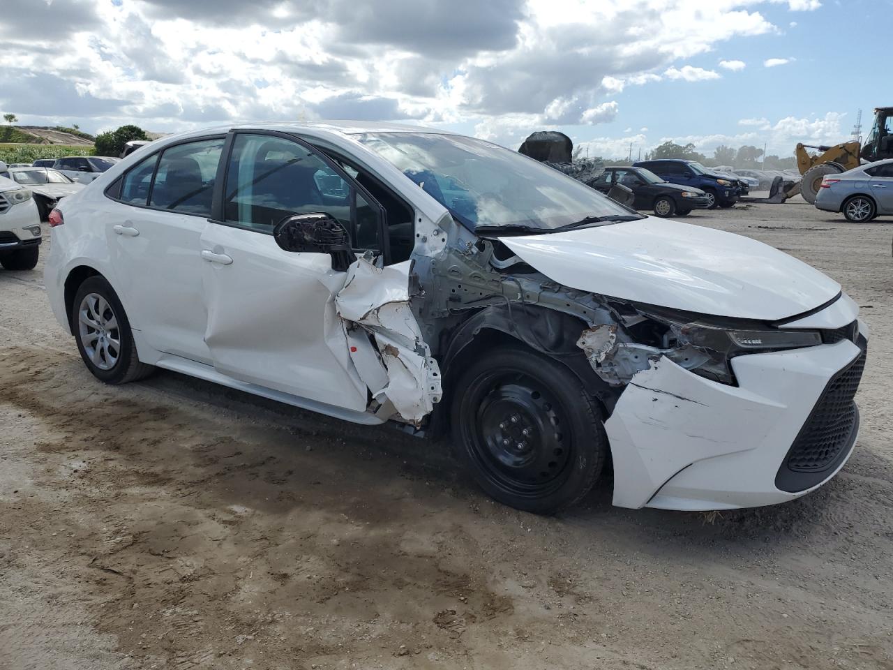 Toyota Corolla Le Image 6