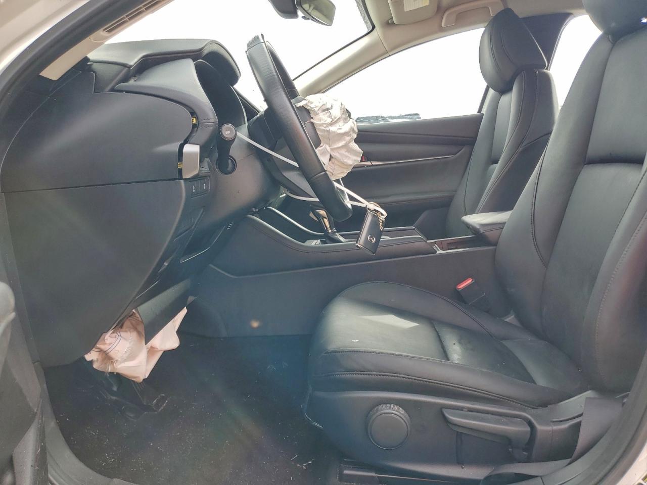 Mazda 3 Select Image 4