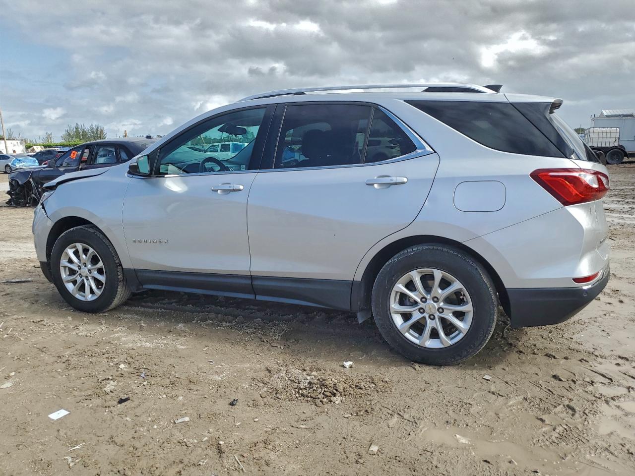 Chevrolet Equinox Lt Image 2