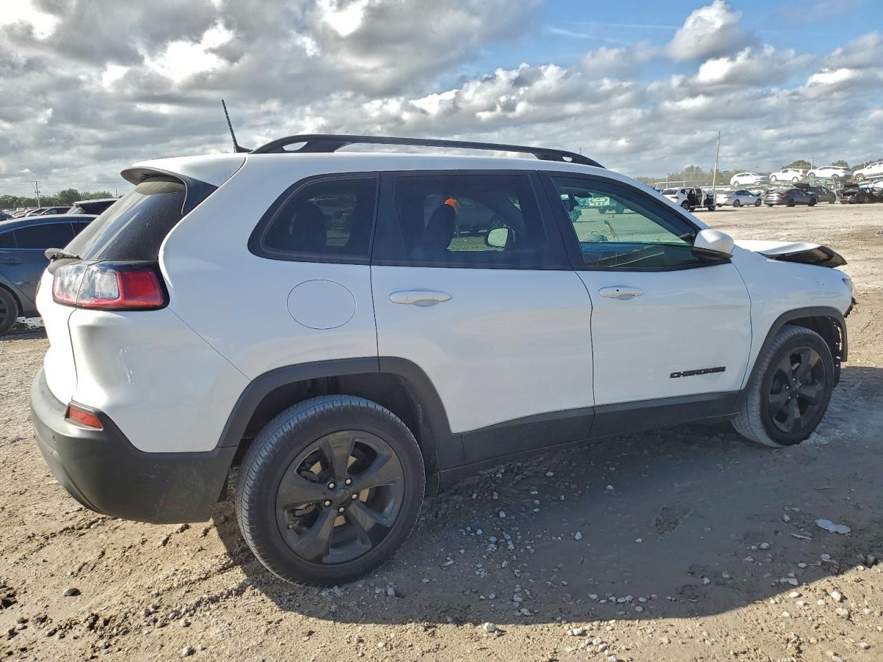 Jeep Grand Cherokee Latitude Plus Image 3