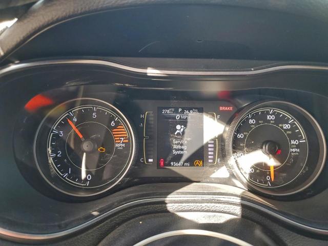 Jeep Grand Cherokee Latitude Plus Image 2